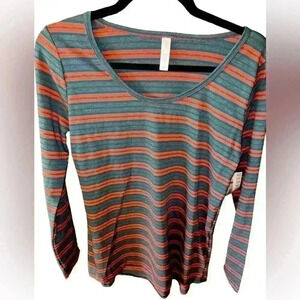 Lularoe medium grey long‎ sleeve Lynnae t shirt with teal & coral stripes. NWT.